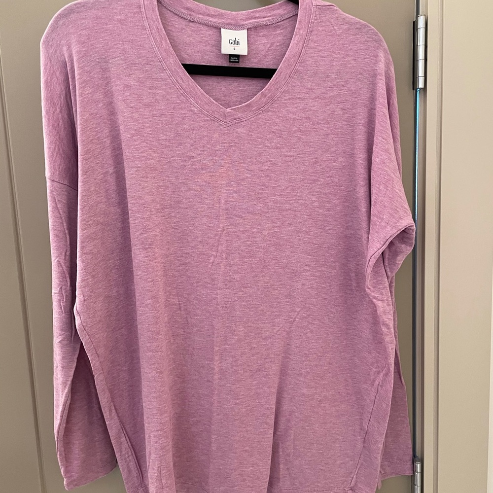 Cabi Serenity Tee Lavendar. Size S.